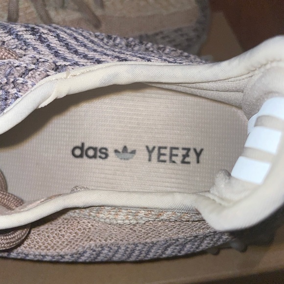 Yeezy 350 V2 Boost Ash Pearl - Picture 6 of 11